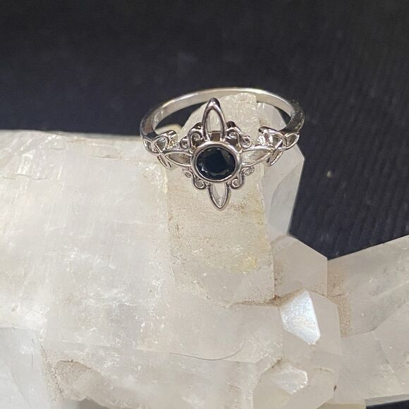NIB 925 Sterling Silver Witch Knot Protection Ring. Black CZ Stone. Witchy. 7 - Picture 2 of 13